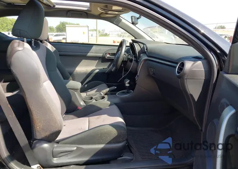 2016 Scion Tc from USA, damaged, VIN JTKJF5C73GJ023326